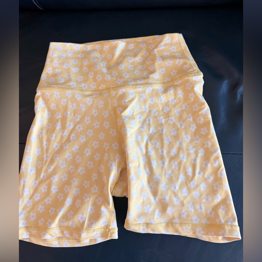 WILO Yellow Floral Women's Shorts